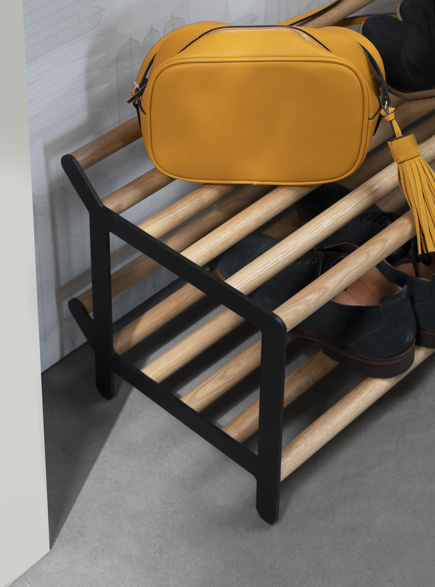 Tamburin Shoe Rack 100cm Black Stained Oak / Black - Essem Design @  RoyalDesign