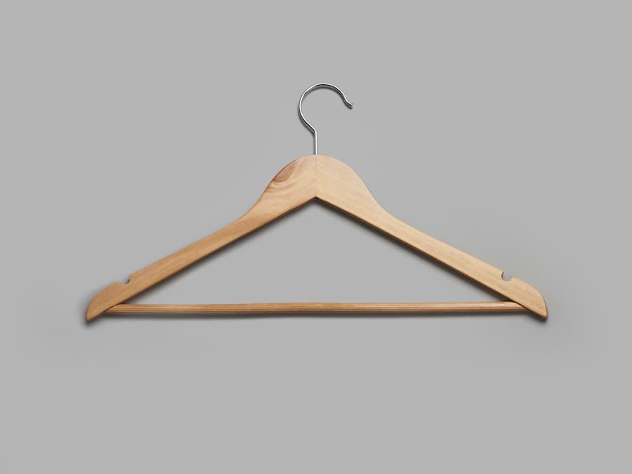 Wooden hanger 324 1